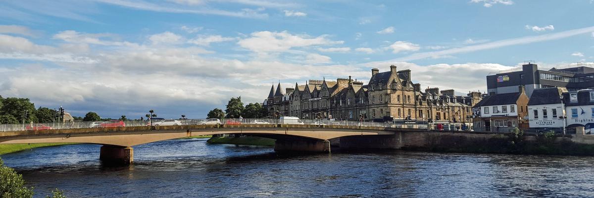 Image of bridge in Inverness by kolibri5 from Pixabay 