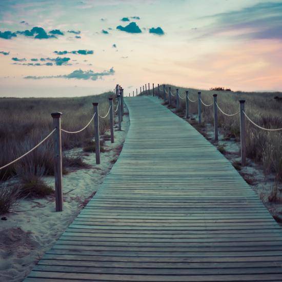 Image of a walkway by Free-Photos from Pixabay