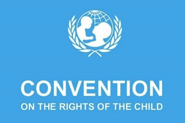 UNICEF symbol and words Convention on the Rights of the Child